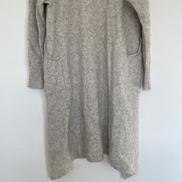 Aritzia The Group by Babaton Nour cardigan sweater - Picture 9 of 11